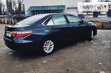 Седан Toyota Camry 2015 в 