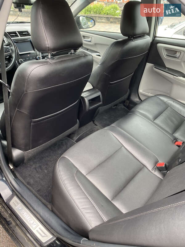 Седан Toyota Camry 2014 в Черкасах