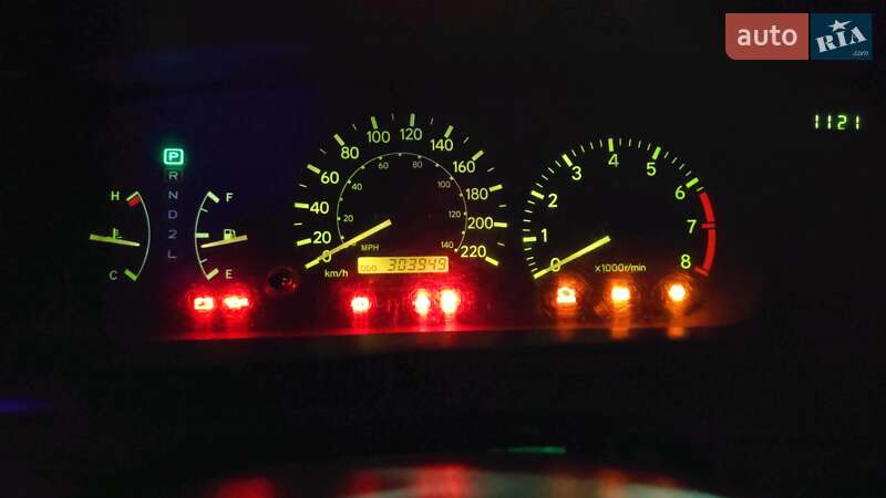 Седан Toyota Camry 2000 в Дніпрі