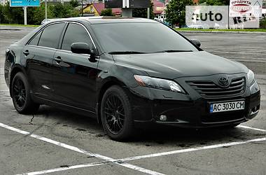 Седан Toyota Camry 2008 в Ровно