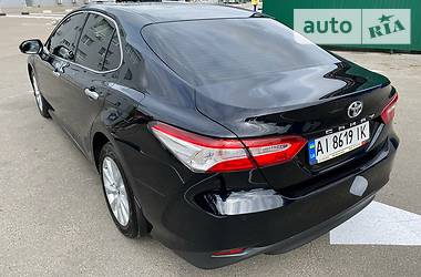 Седан Toyota Camry 2017 в 
