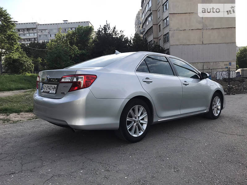 Седан Toyota Camry 2012 в Харкові