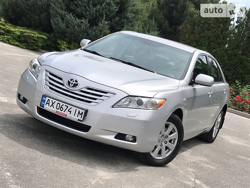 Седан Toyota Camry 2008 в Харкові