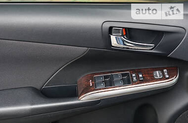 Седан Toyota Camry 2015 в 
