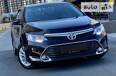 Седан Toyota Camry 2017 в Одессе