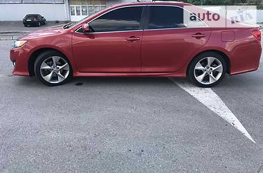 Седан Toyota Camry 2012 в Полтаве