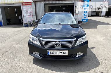 Седан Toyota Camry 2012 в 