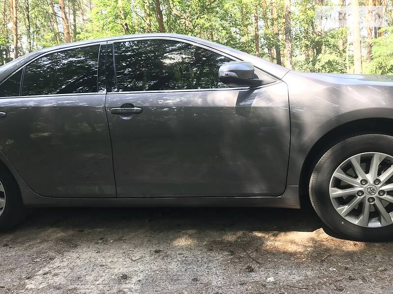 Седан Toyota Camry 2016 в Києві