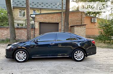 Седан Toyota Camry 2013 в 