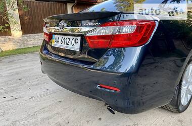 Седан Toyota Camry 2013 в 