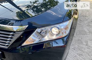 Седан Toyota Camry 2013 в 