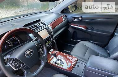 Седан Toyota Camry 2013 в 