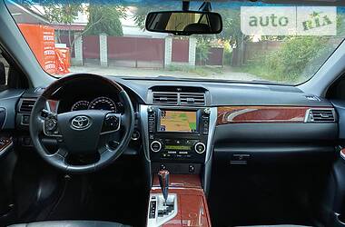 Седан Toyota Camry 2013 в 