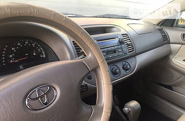 Седан Toyota Camry 2003 в Мариуполе