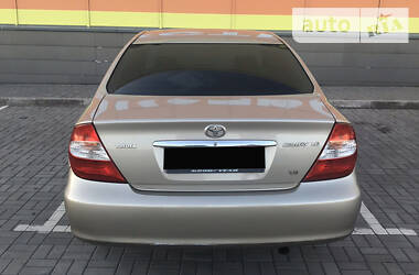 Седан Toyota Camry 2003 в Мариуполе