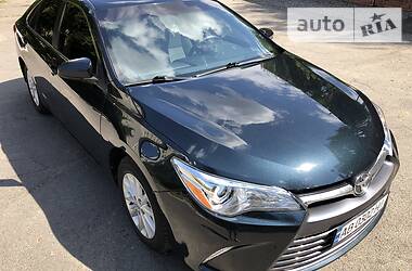 Седан Toyota Camry 2015 в 
