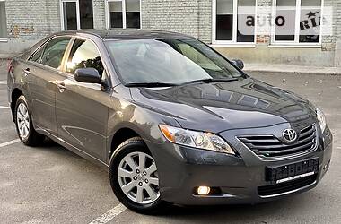 Седан Toyota Camry 2008 в Киеве