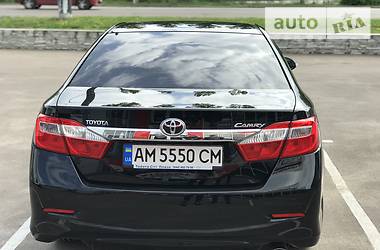 Седан Toyota Camry 2012 в Житомире