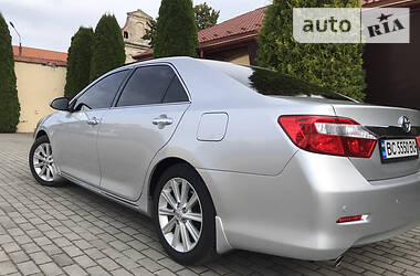 Седан Toyota Camry 2011 в Львове