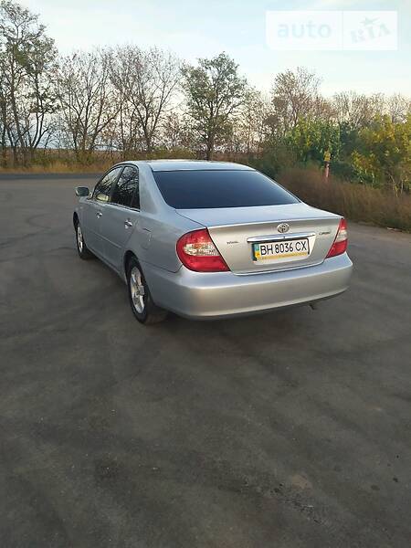 Седан Toyota Camry 2004 в Овидиополе