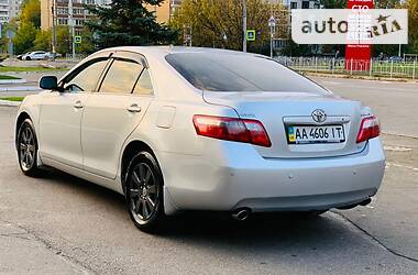 Седан Toyota Camry 2008 в Киеве