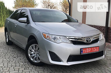 Седан Toyota Camry 2013 в Самборе