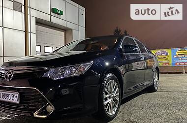 Седан Toyota Camry 2016 в Днепре