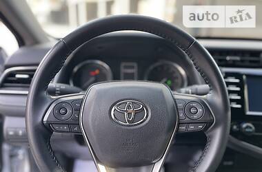 Седан Toyota Camry 2019 в Ивано-Франковске