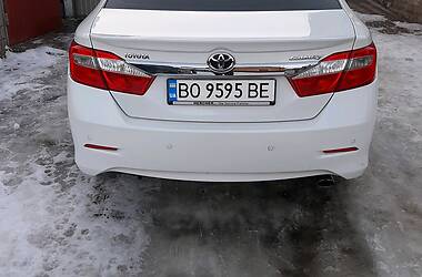 Седан Toyota Camry 2013 в Тернополі