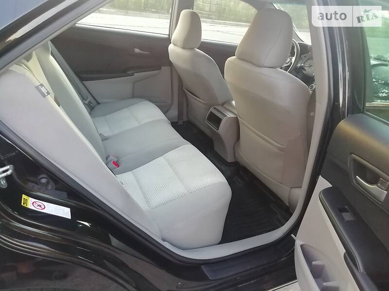Седан Toyota Camry 2012 в Киеве