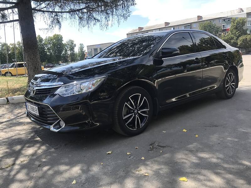 Toyota Camry 2017