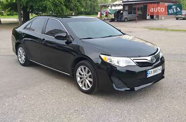 Седан Toyota Camry 2012 в Харкові