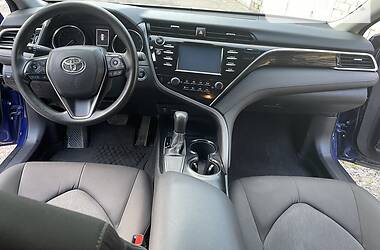 Седан Toyota Camry 2018 в Харькове