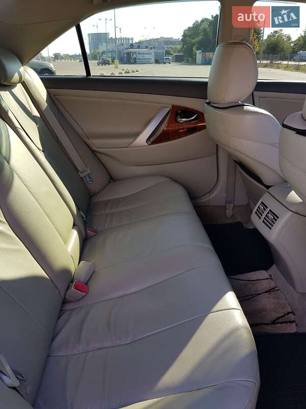 Седан Toyota Camry 2008 в Одессе