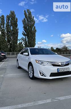 Седан Toyota Camry 2012 в Киеве