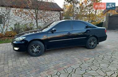 Седан Toyota Camry 2005 в 