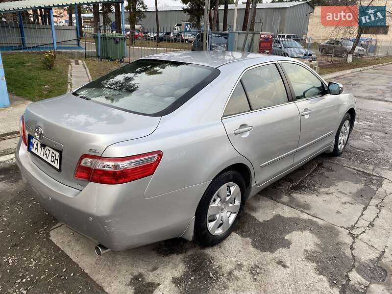 Седан Toyota Camry 2008 в Ивано-Франковске