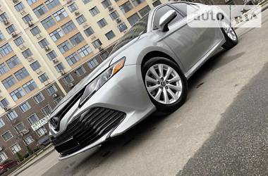 Седан Toyota Camry 2018 в 