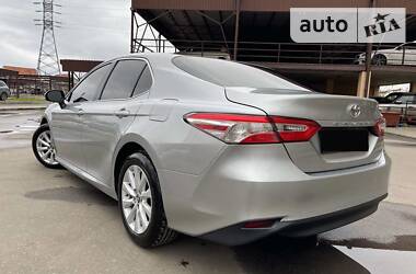 Седан Toyota Camry 2018 в 