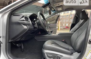 Седан Toyota Camry 2018 в 
