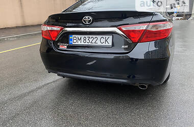 Седан Toyota Camry 2016 в Киеве