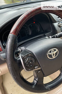 Седан Toyota Camry 2012 в Косові