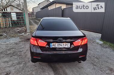 Седан Toyota Camry 2013 в Днепре