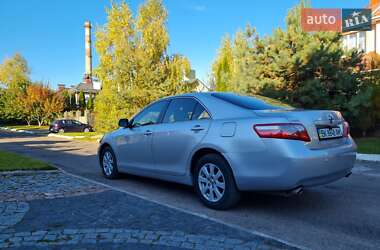 Седан Toyota Camry 2008 в Рівному