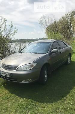 Седан Toyota Camry 2003 в Житомире