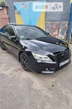 Седан Toyota Camry 2013 в Днепре