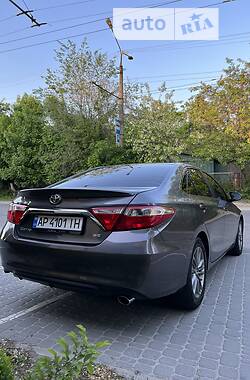 Седан Toyota Camry 2017 в Запорожье