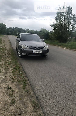 Седан Toyota Camry 2004 в Надвірній