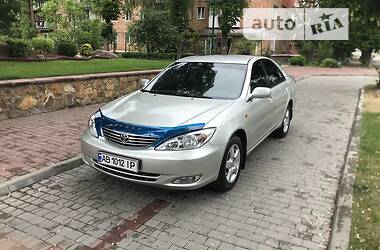 Седан Toyota Camry 2004 в 
