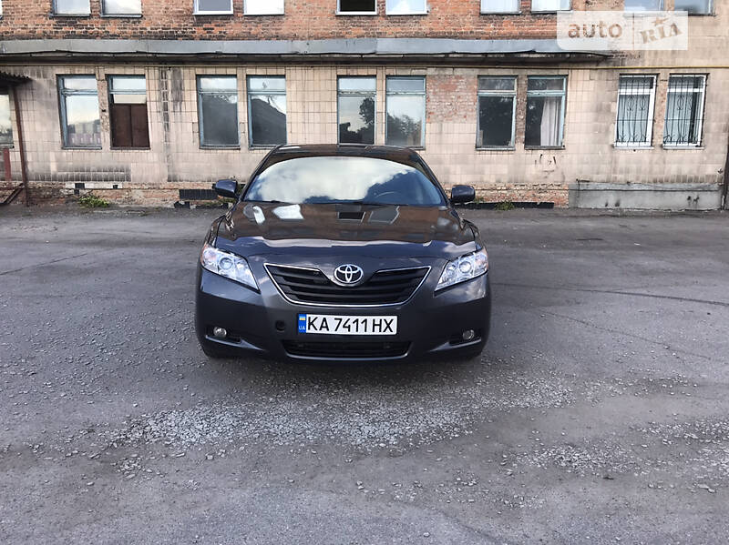 Седан Toyota Camry 2007 в Киеве